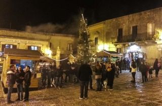 Vacances de Noël en Sicile occidentale : itinéraires du goût à la découverte des crèches
